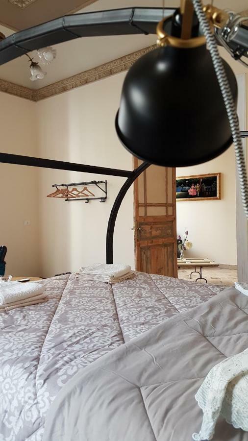 Pensión Artisan Maison 2*